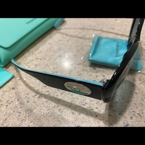 TIFFANY & CO SUNGLASSES